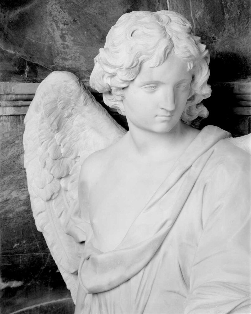 Escultura da basílica do Palácio Nacional de Mafra