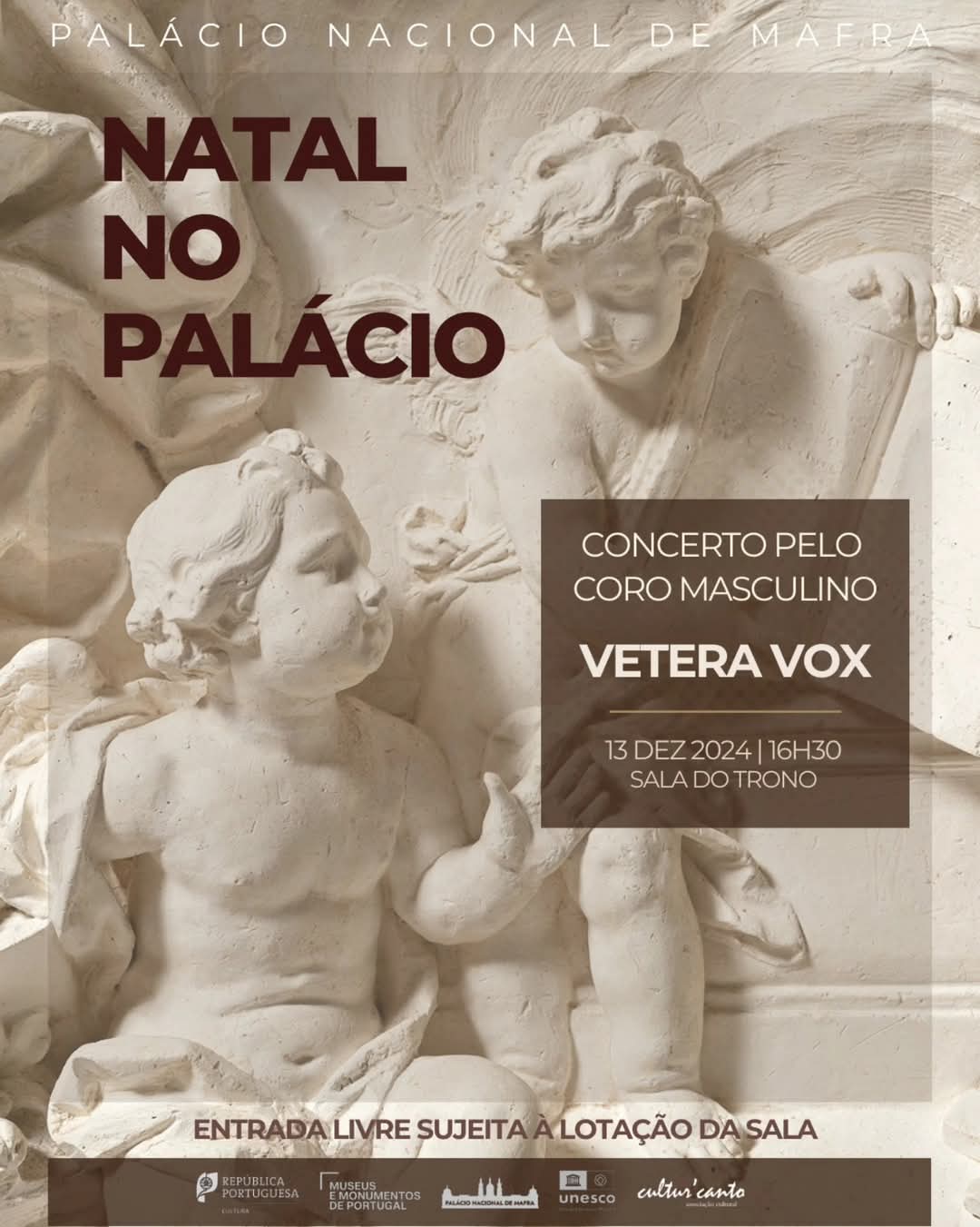 detalhe do retábulo da Sagrada Família, vendo-se dois anjos.